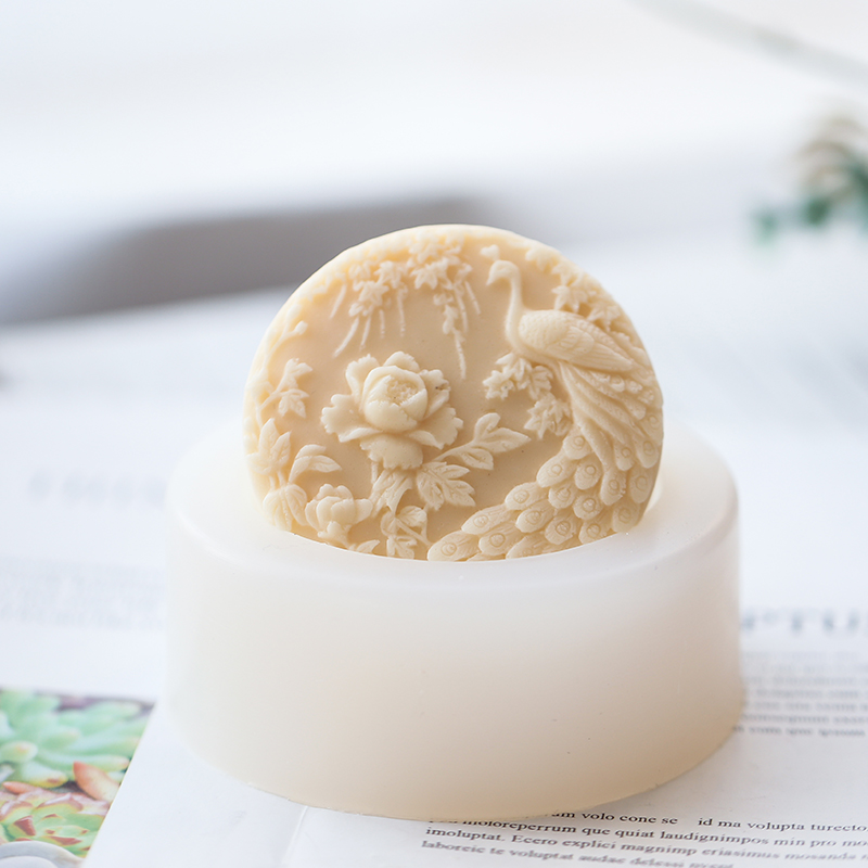 Soap Making At Home - قالب صابون من السيليكون بنمط زهرة